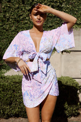 Vestido Rivera con escote bustier y aberturas en estampado floral rosa