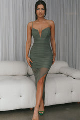 Vestido Midi Transparente Good Vibes V-Bust com Fenda Oliva