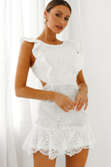 Vestido Jackie Pinafore de encaje filigrana blanco