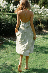 Vestido midi Linka Cami con tirantes y estampado floral aguacate