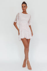 Vestido Leona com Meia Manga, Babados e Bordados - Blush