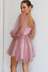 Vestido mini de manga transparente "Sueño de cuento de hadas" rosa