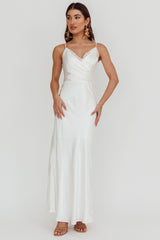 Our Story Vestido longo com decote transpassado off-white