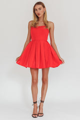 Minivestido Loveless acampanado sin tirantes, rojo