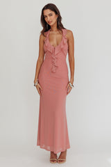 Vestido maxi con cuello halter y volantes Live Loud en color rosa