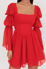 Vestido mini Miya de manga larga rojo