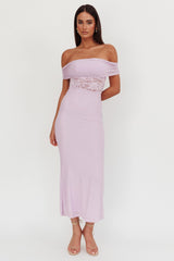 Vestido largo Flutters sin hombros con inserción de encaje lila