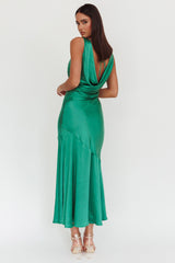 Vestido largo drapeado con espalda y cuello desbocado Cecilia, color esmeralda