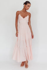 Vestido longo Main Attraction com alças e decote em coração, cor blush