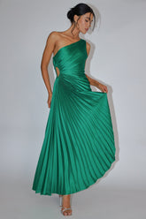 Vestido de un hombro Brooklynn con pliegues tipo acordeón verde Kelly