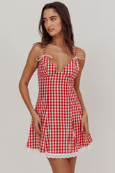 Minivestido Noelle com Guarnição em Renda e Estampa Xadrez Gingham Vermelho