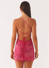 Minivestido con lentejuelas Vietta y tirantes finos - Fucsia