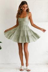 Allegra Vestido con dobladillo fruncido y espalda con cordones, color oliva