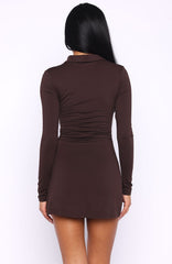 Vestido mini de manga larga It's All For You Color Chocolate