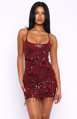 Minivestido con abalorios Decadent Daze color borgoña