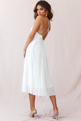 Vestido midi Artemis de pinzas plisadas con espalda de tiras blanco