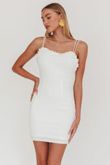 Vestido Mini Branco Frill Neckline Alça Dupla Cher