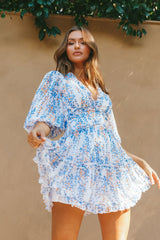 Vestido Floral Branco com Babados e Recorte nas Costas Laney