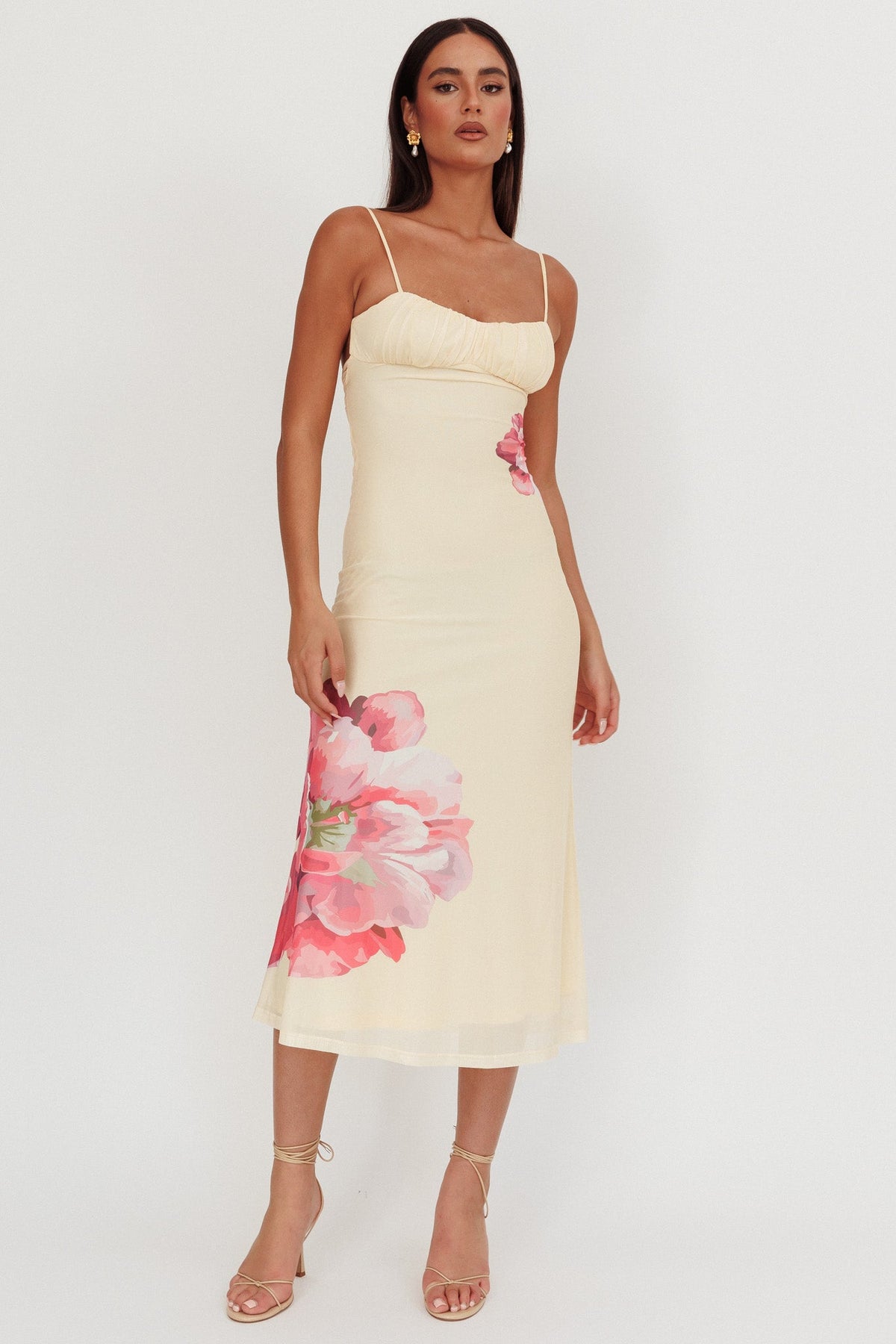 Nerida Vestido Longo com Busto Franzido Flores Amarelas