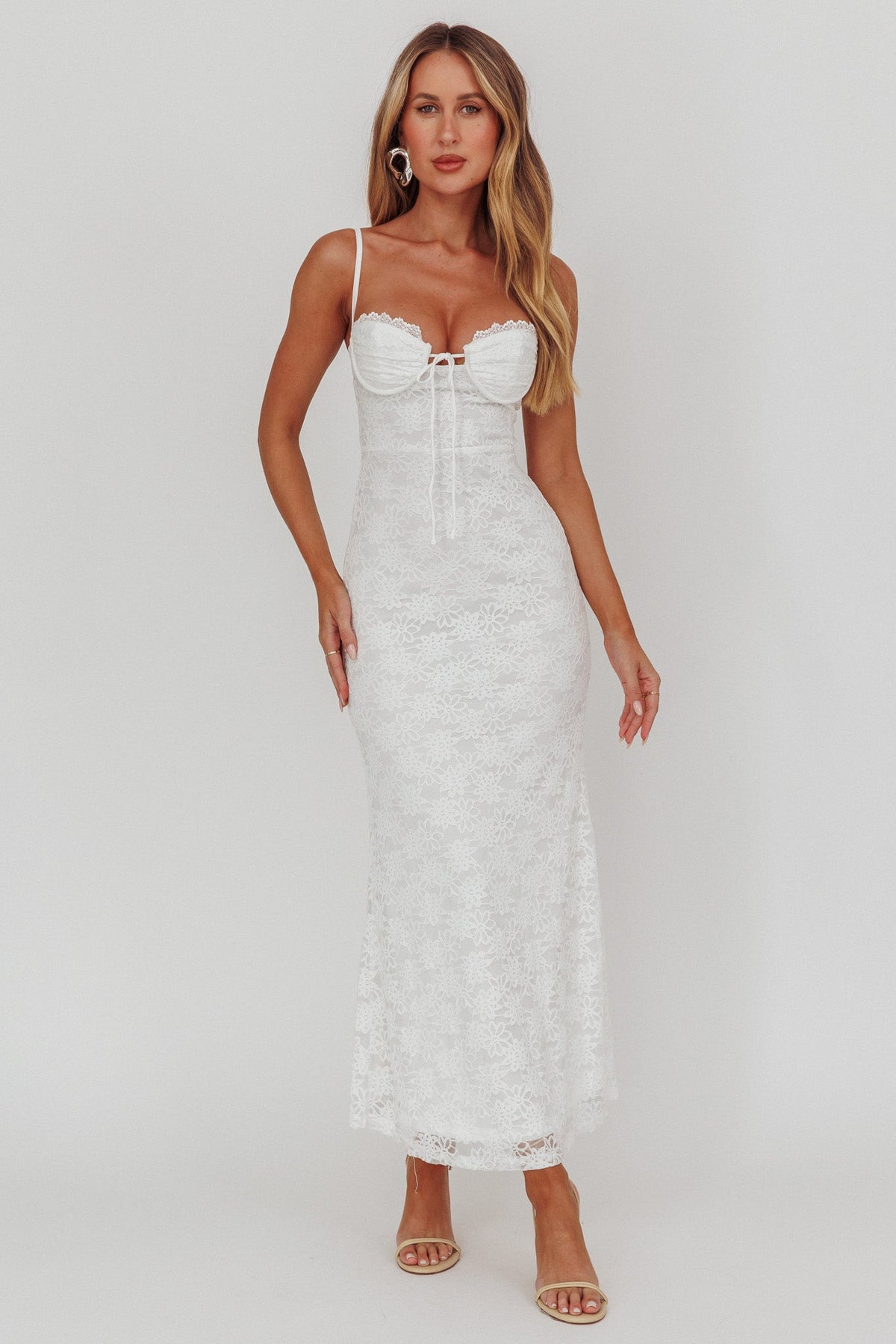 Vestido Longo de Renda com Amarração no Busto Passione Branco