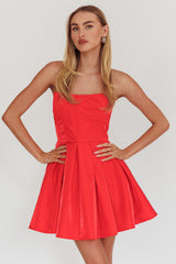 Minivestido Loveless acampanado sin tirantes, rojo