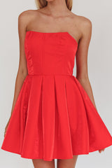 Minivestido Loveless acampanado sin tirantes, rojo
