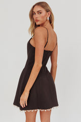 Minivestido Preto Besos com Bainha de Pérolas