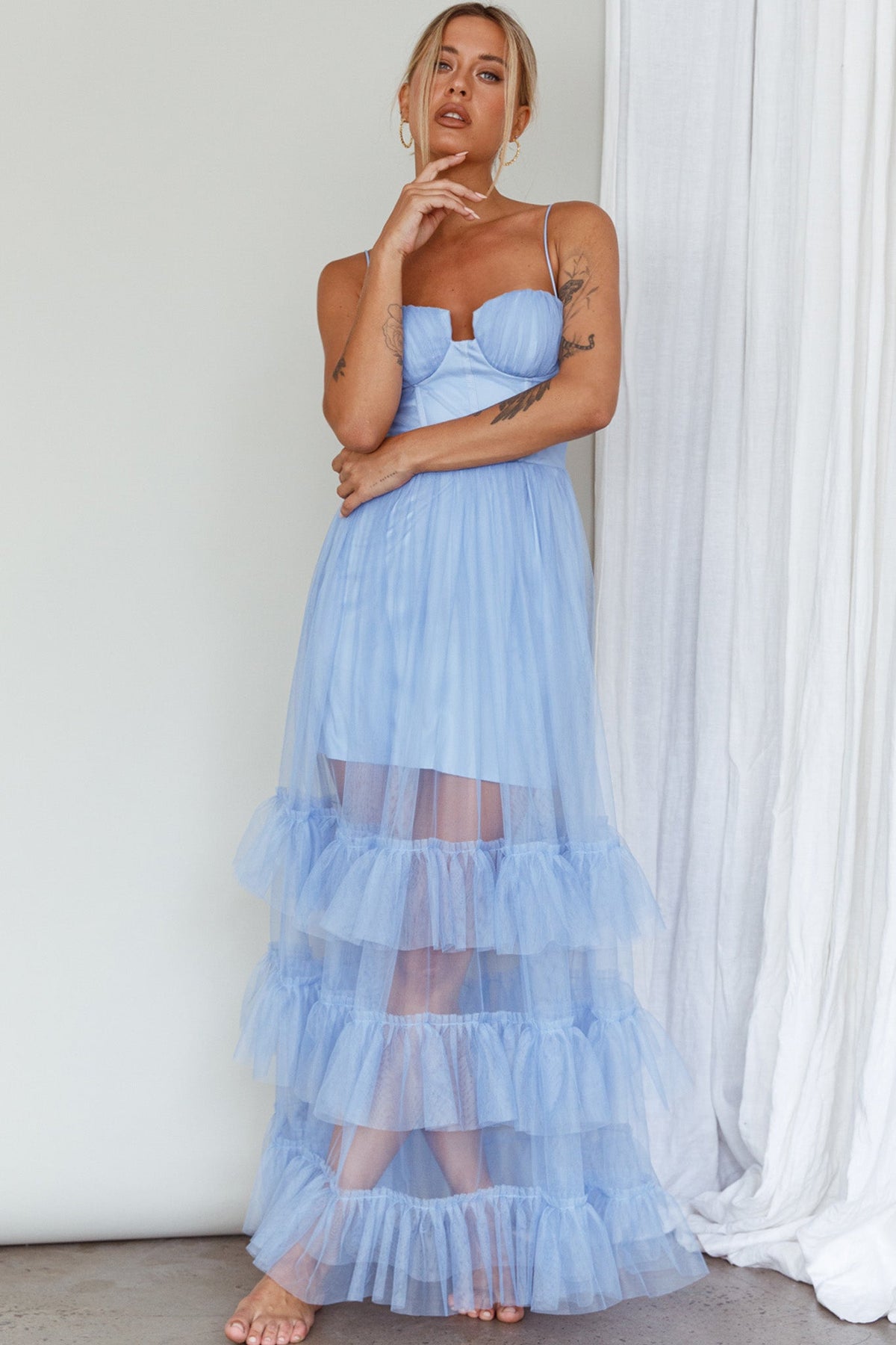Vestido maxi de malla con volantes Moonlight Sonata azul cielo