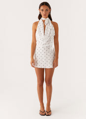 Minivestido Avalia sin espalda con bufanda - Estampado de lunares blancos