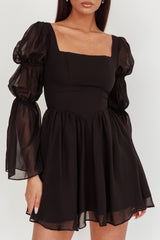 Vestido Curto Manga Longa Miya Preto