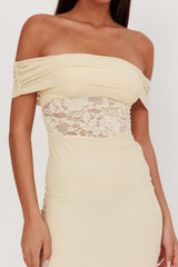 Vestido Longo com Renda e Decote Ombro a Ombro Flutters Creme