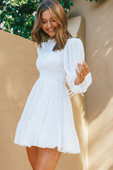 Vestido Blanco de Manga Larga con Cuerpo Fruncido Secret Garden