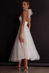 Vestido midi de tul con cuello halter Andria color marfil