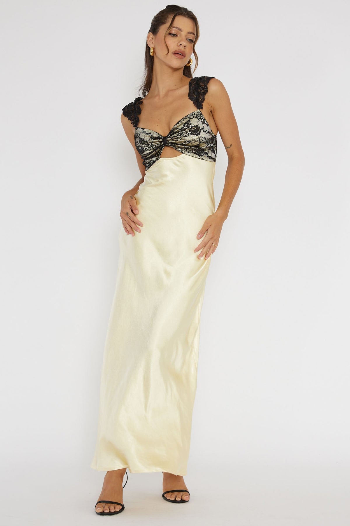 Vestido Longo Claribel de Renda com Busto Limão