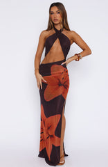 Vestido maxi halter You Give Me Fever color naranja rojizo