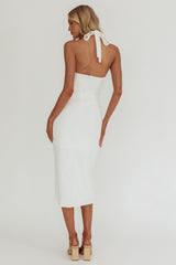 Remember This Vestido Halter con Pliegues Laterales y Fruncidos Largo hasta la Rodilla Blanco