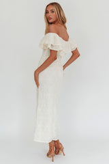 Vestido longo off-shoulder Beauty Within creme