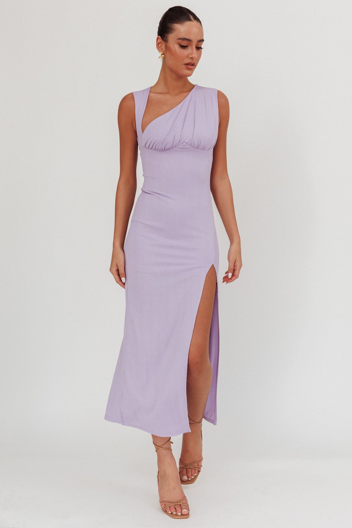 Vestido Maxi Daleela com Decote Assimétrico Lilás
