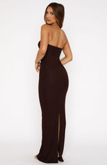 Vestido maxi sin tirantes Pray For Forgiveness color chocolate