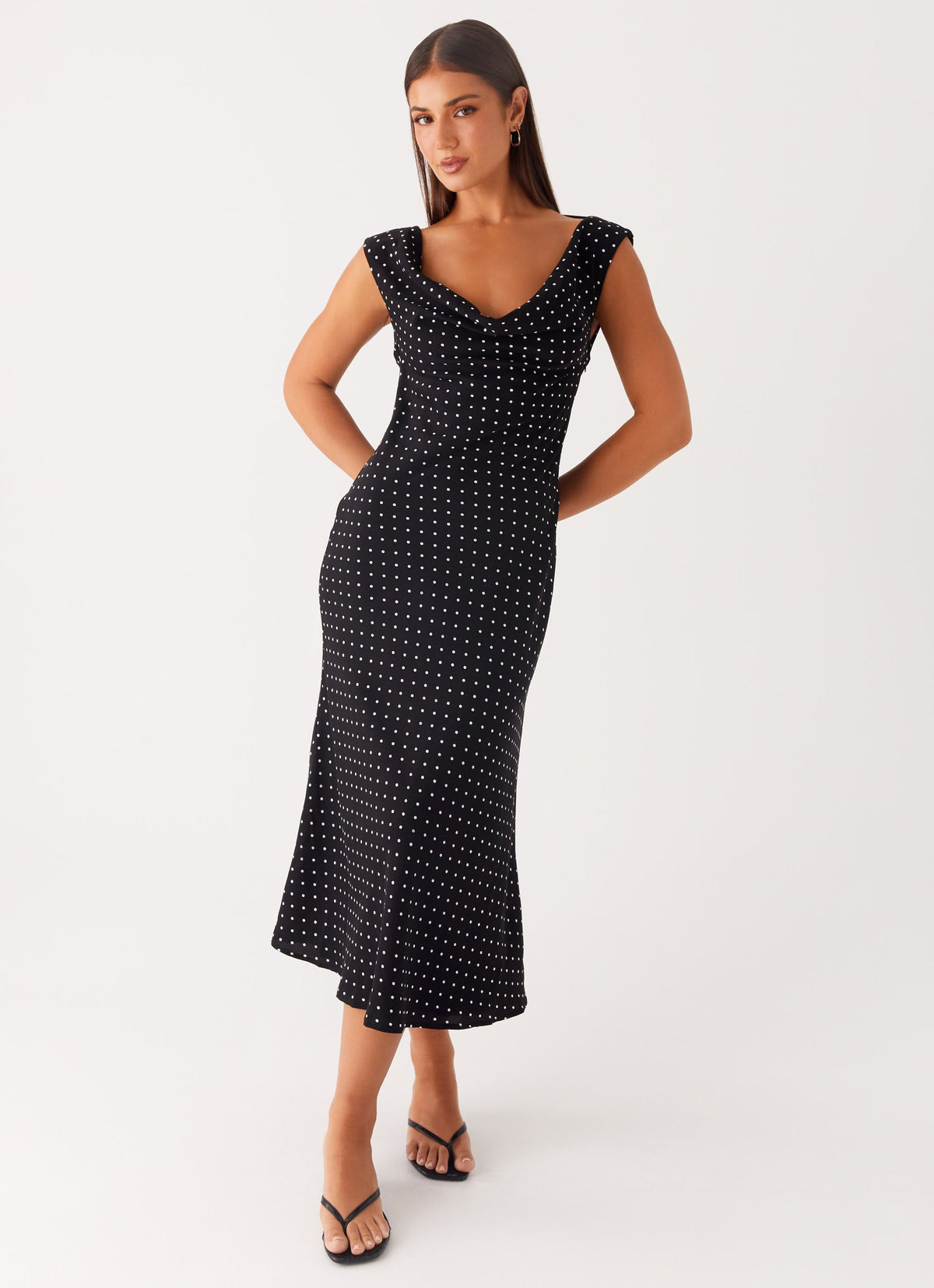 Maxivestido Modelo a Seguir - Lunares Negros