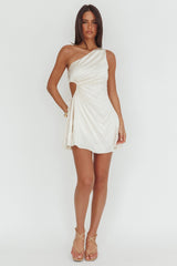 Vestido Plissado de Um Ombro Só Glow Ray Champagne