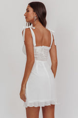 Minivestido com Ombro Atado Jezika Branco