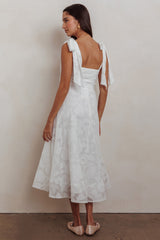 Vestido Midi com Ombro Bufante Jeanie Branco em Relevo