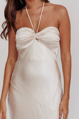 Vestido midi color champán sin tirantes con fruncido en el busto Kindred Spirit
