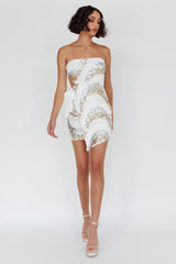 Minivestido con lazo en la cintura y lentejuelas Eyes For You blanco