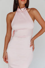 Vestido largo con espalda cruzada Fifth Avenue en rosa bebé