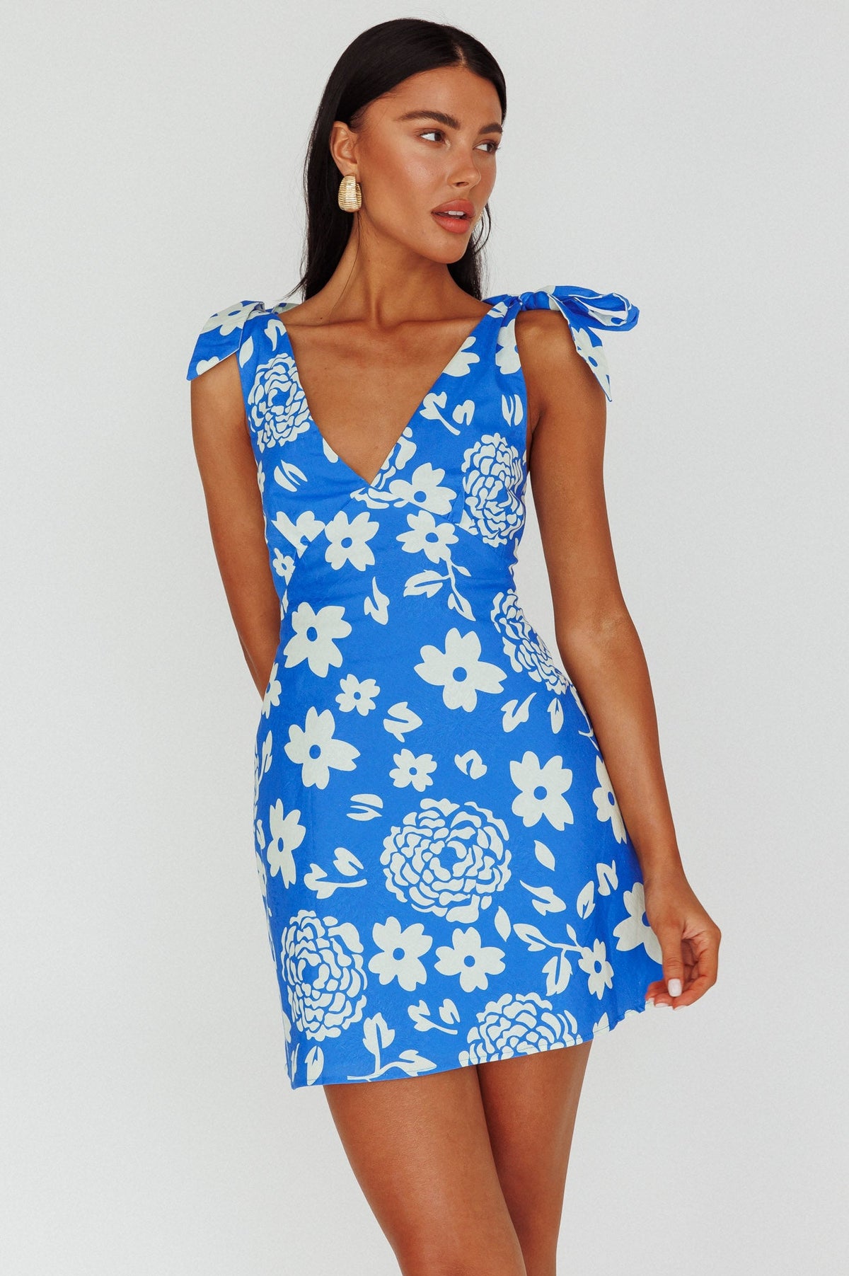 Minivestido Mykonos Morning com Amarração no Ombro e Estampa Floral Ocean