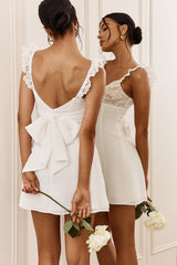 Minivestido Lakyn Lace com busto amarrado nas costas, cor marfim