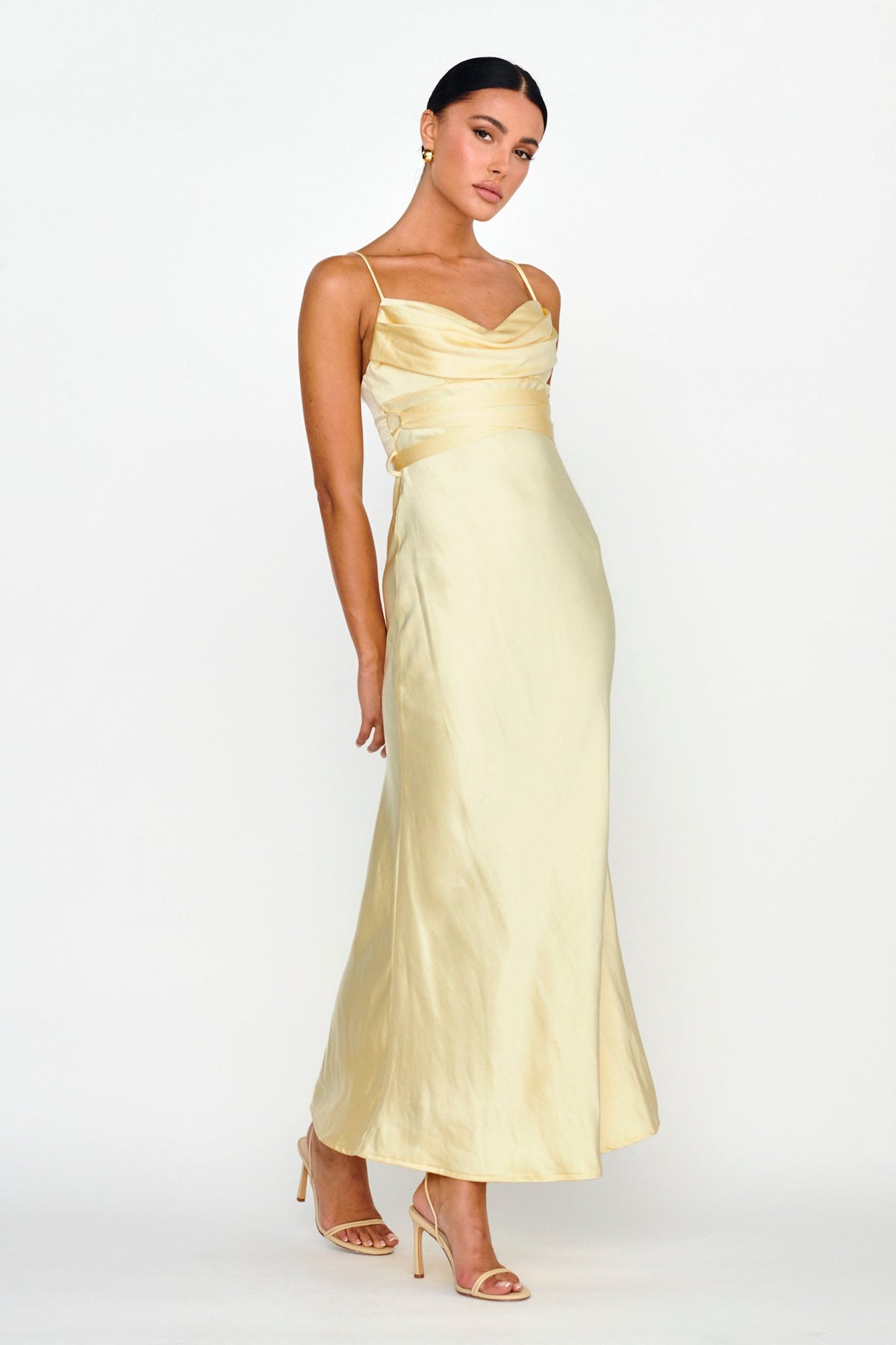 Vestido Starling Role Cowl com Laço na Cintura Manteiga
