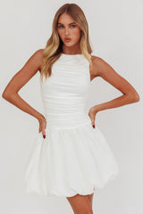 Minivestido Dalayla sem mangas com saia balonê branco